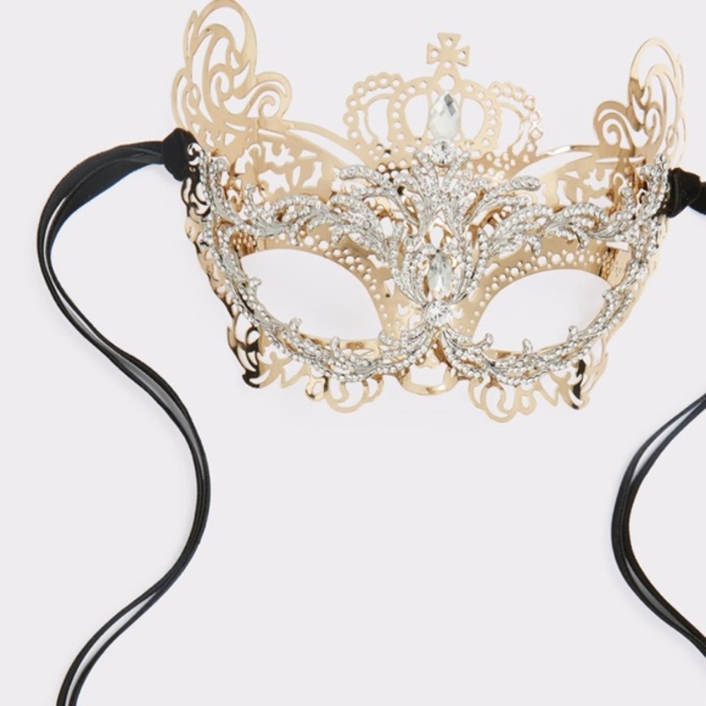 Costume Party Rhinestone Gold Lace Masquerade Mask